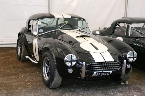 Hans Jørgen Krag med sin Ford Shelby GT350 fra 1965.
(Foto: Motorsporten.dk)